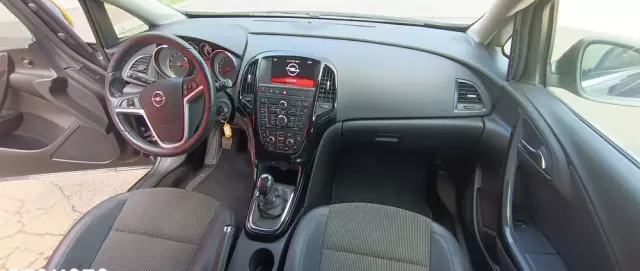 OPEL Astra 1.4 Turbo Cosmo