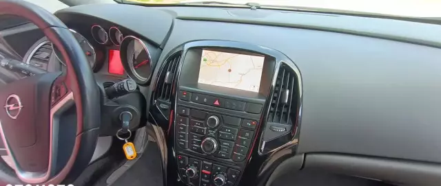 OPEL Astra 1.4 Turbo Cosmo