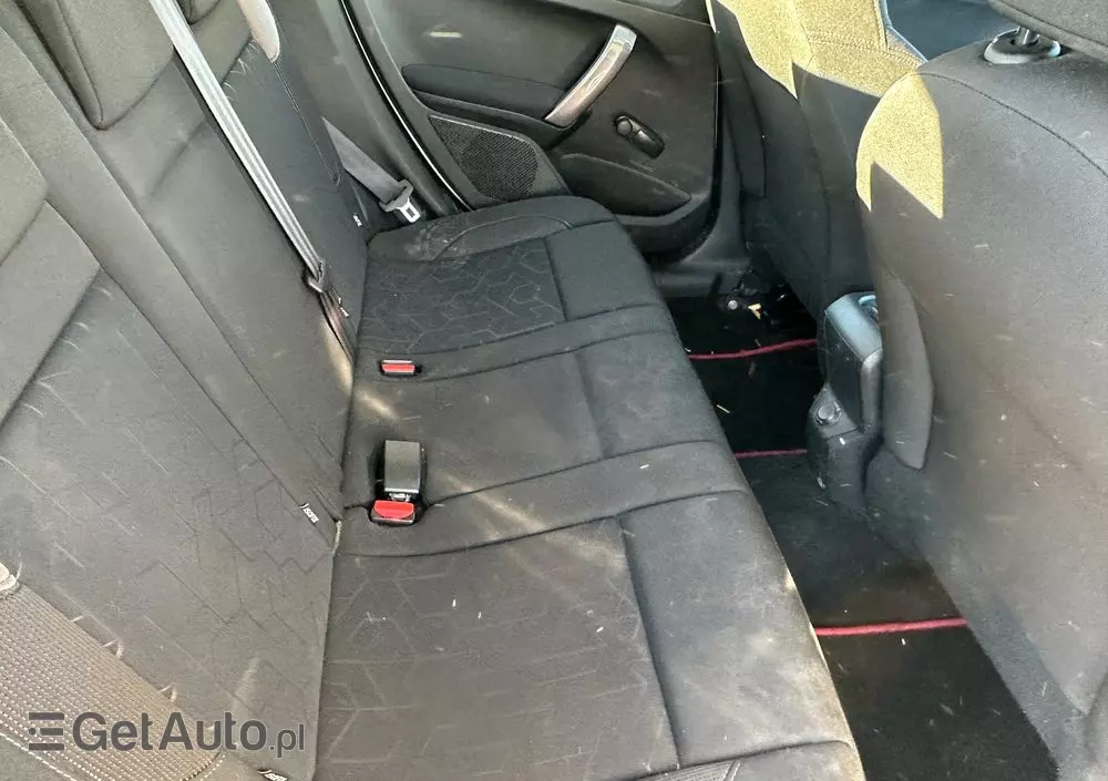 PEUGEOT 2008 1.4 HDi Active