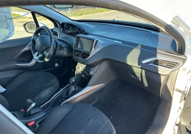 PEUGEOT 2008 1.4 HDi Active