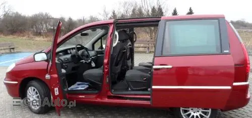 PEUGEOT 807 