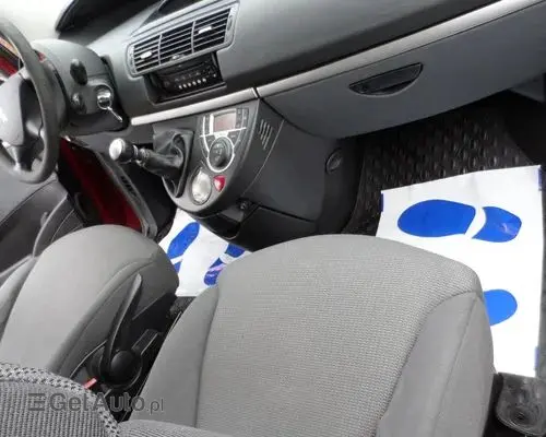 PEUGEOT 807 