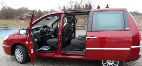 PEUGEOT 807 