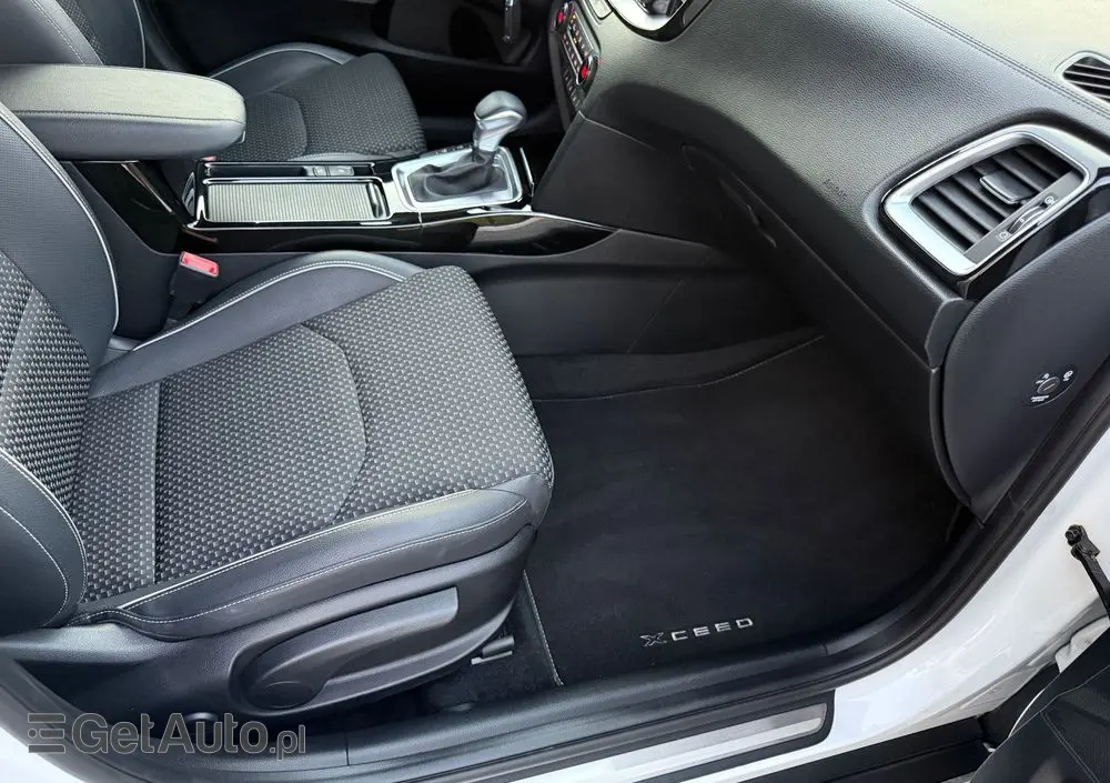 KIA XCeed 1.4 T-GDI OPF DCT7 JBL SOUND EDITION