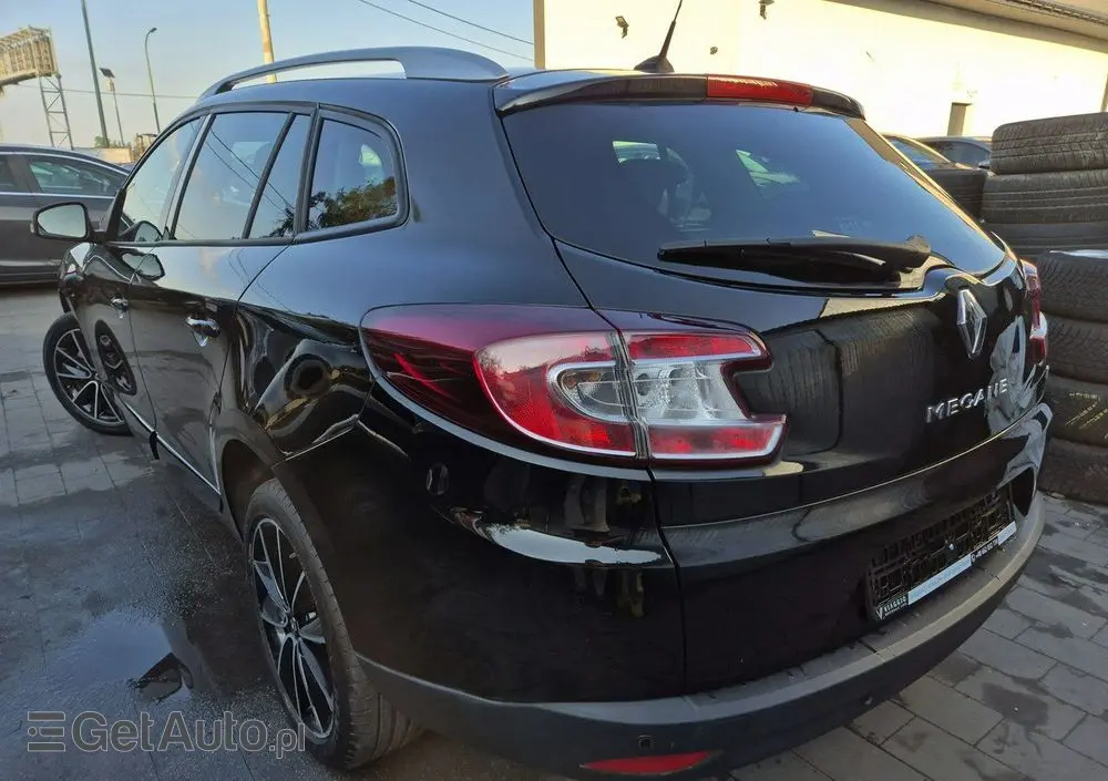 RENAULT Megane ENERGY TCe 130 BOSE EDITION