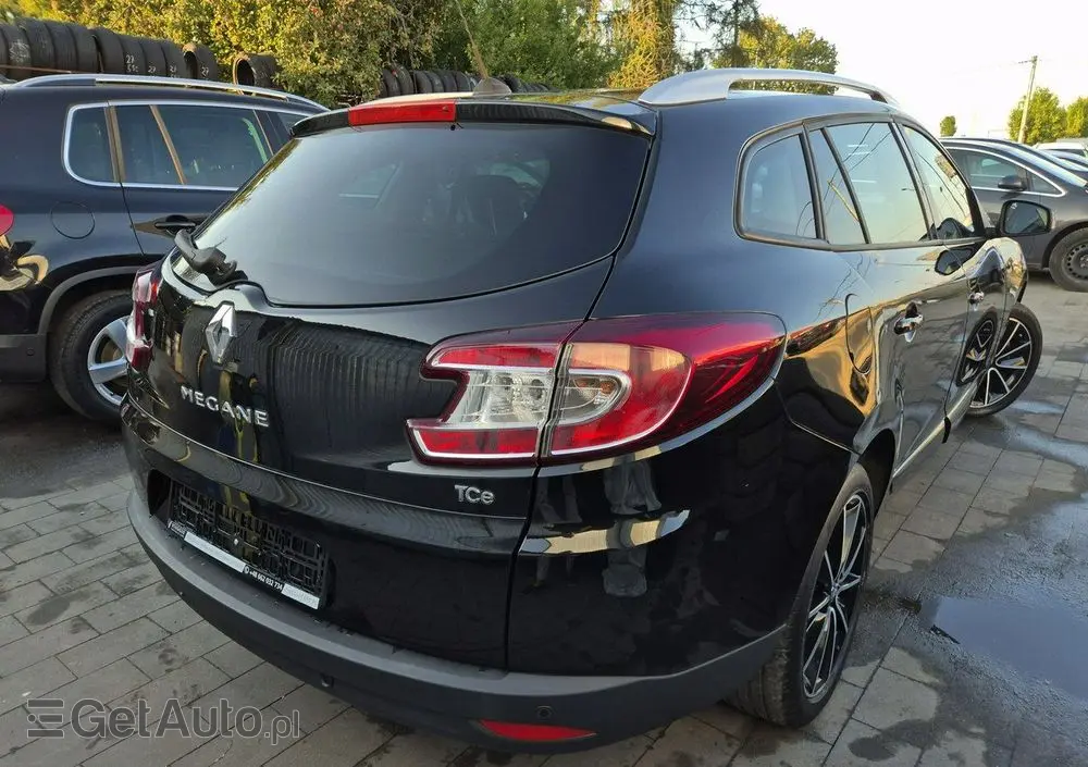 RENAULT Megane ENERGY TCe 130 BOSE EDITION