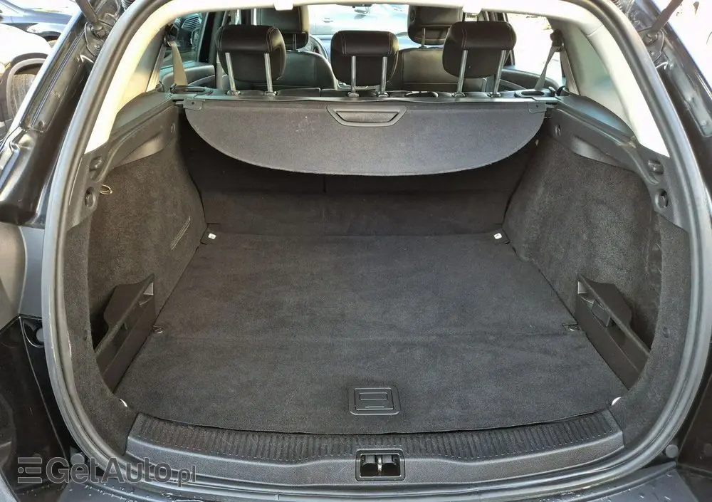 RENAULT Megane ENERGY TCe 130 BOSE EDITION