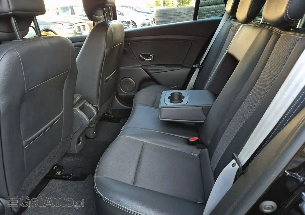 RENAULT Megane ENERGY TCe 130 BOSE EDITION