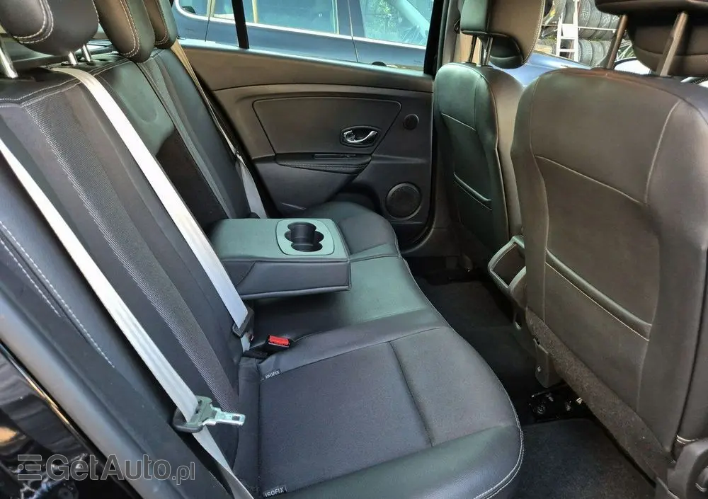 RENAULT Megane ENERGY TCe 130 BOSE EDITION