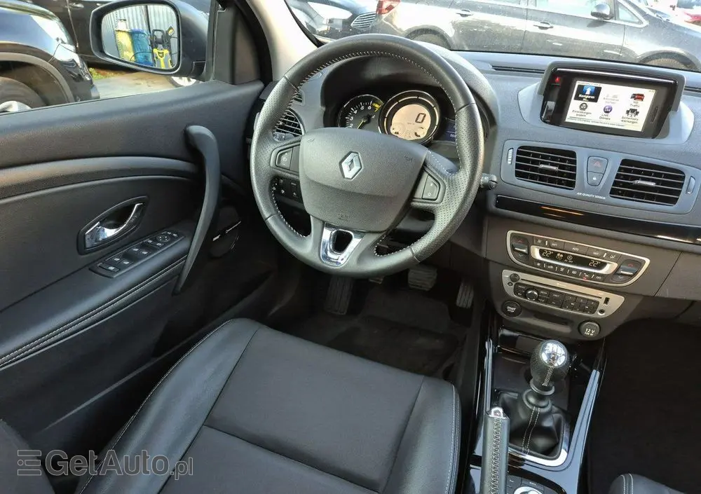 RENAULT Megane ENERGY TCe 130 BOSE EDITION