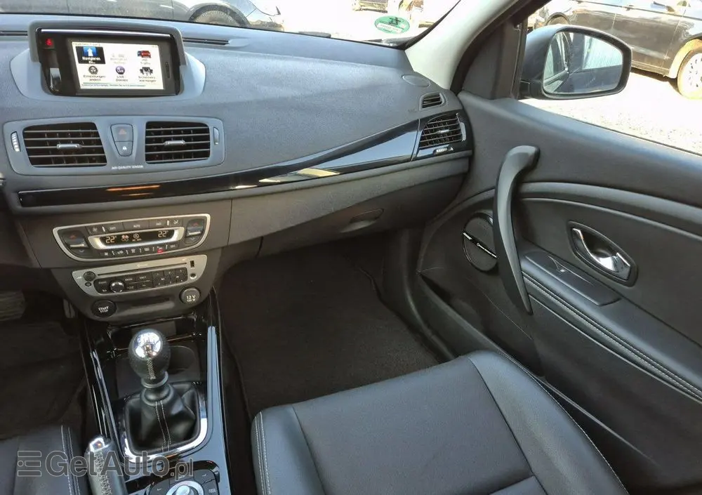 RENAULT Megane ENERGY TCe 130 BOSE EDITION