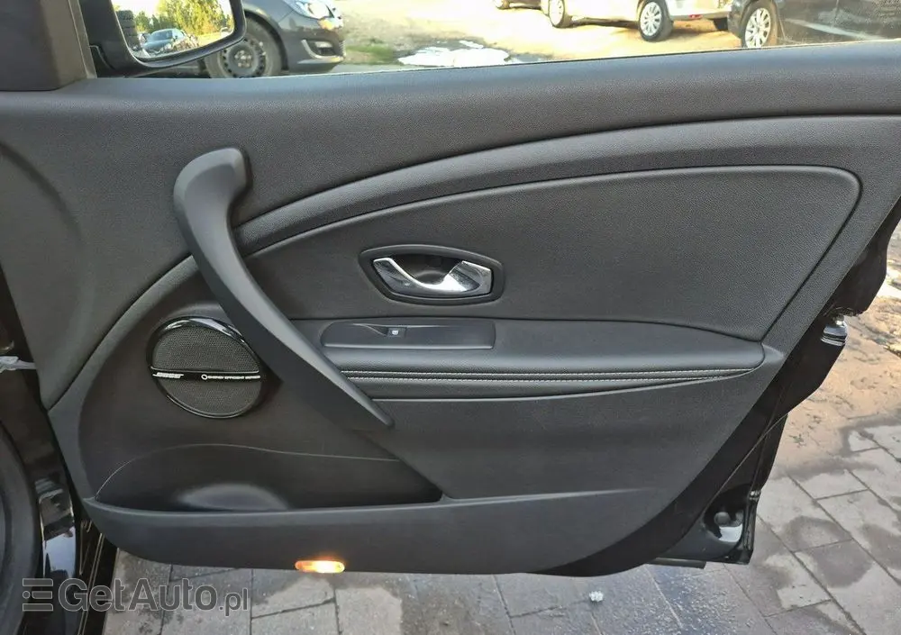 RENAULT Megane ENERGY TCe 130 BOSE EDITION