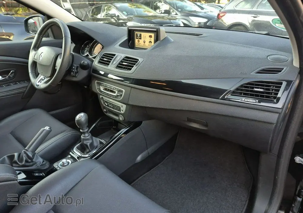 RENAULT Megane ENERGY TCe 130 BOSE EDITION