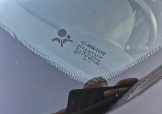 RENAULT Megane ENERGY TCe 130 BOSE EDITION