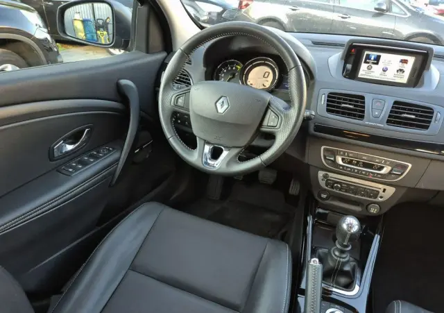 RENAULT Megane ENERGY TCe 130 BOSE EDITION