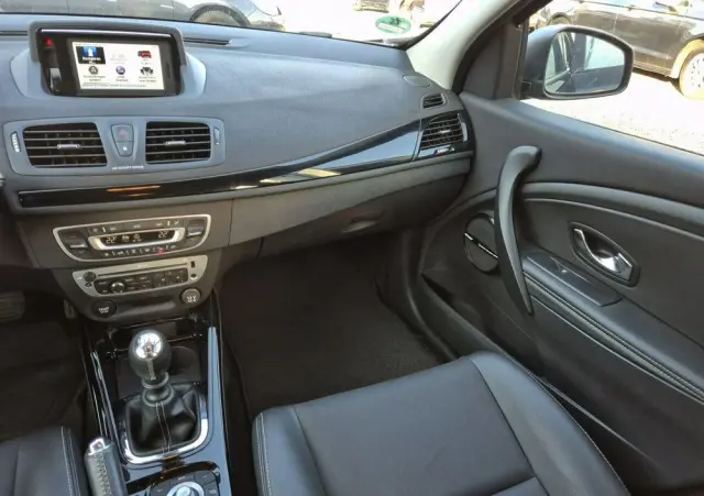 RENAULT Megane ENERGY TCe 130 BOSE EDITION