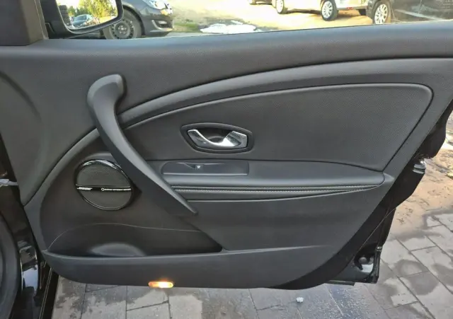 RENAULT Megane ENERGY TCe 130 BOSE EDITION