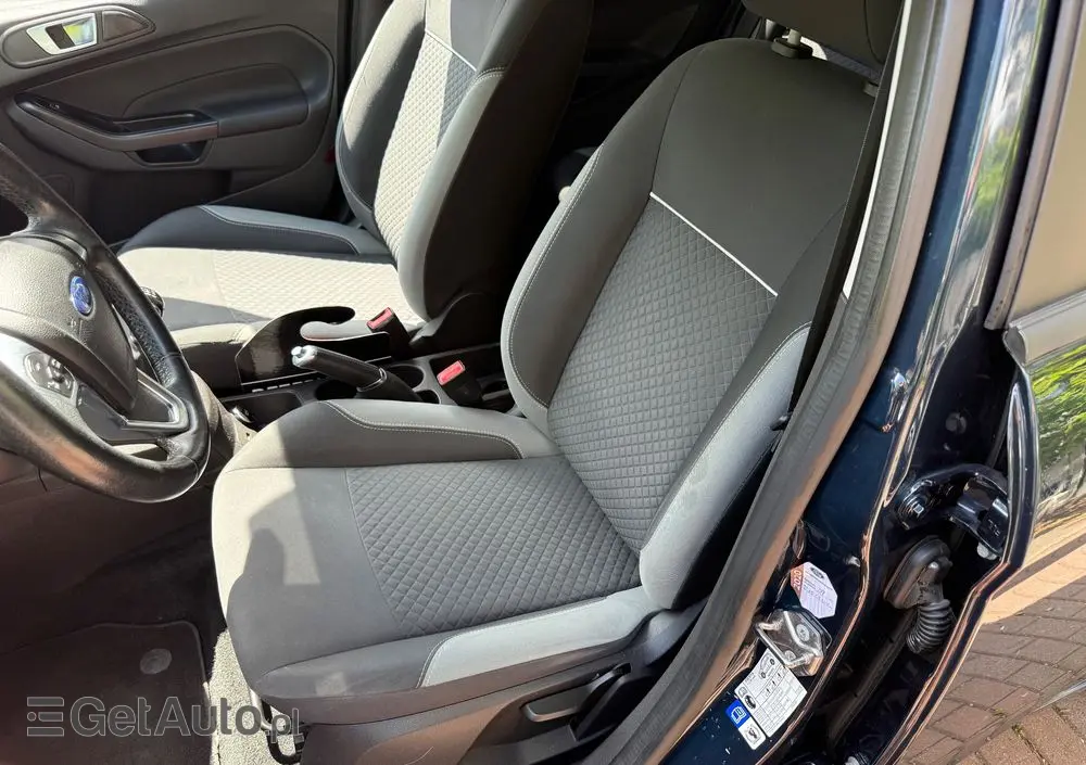 FORD Fiesta 1.0 EcoBoost Start-Stop Champions Edition