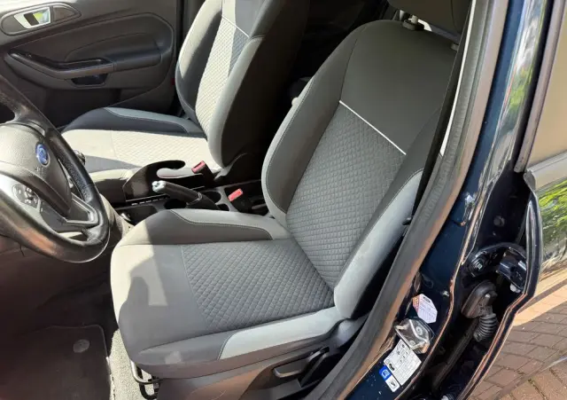 FORD Fiesta 1.0 EcoBoost Start-Stop Champions Edition