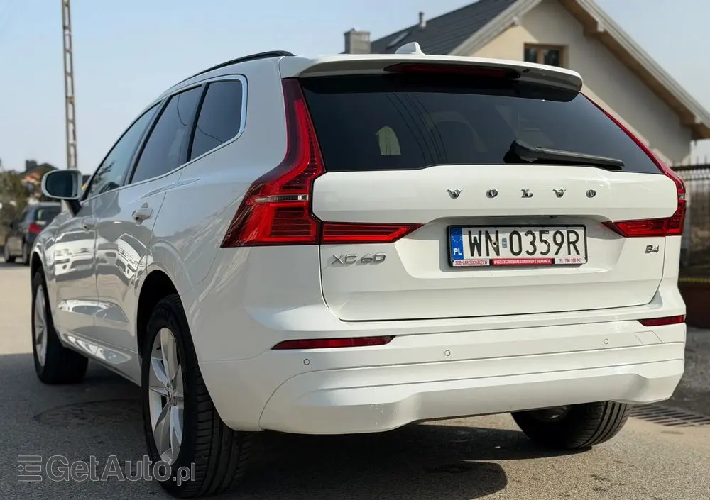 VOLVO XC 60 B4 B Momentum Pro