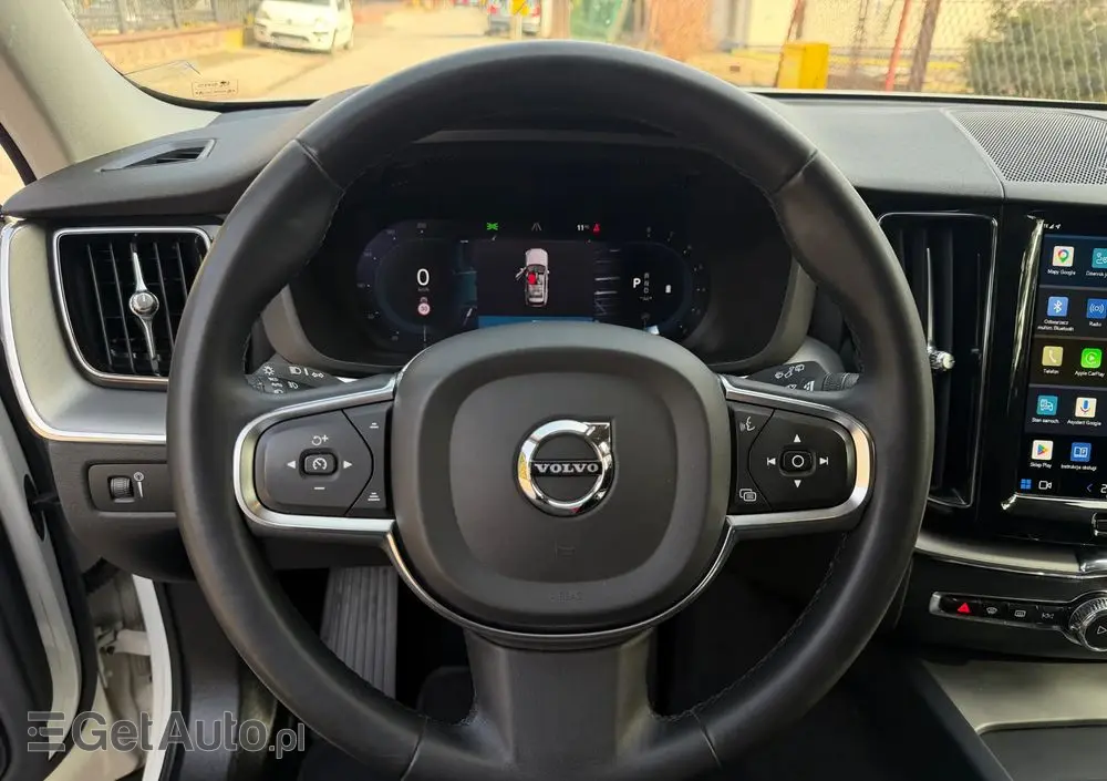 VOLVO XC 60 B4 B Momentum Pro