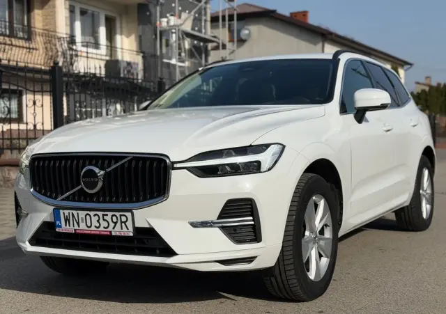 VOLVO XC 60 B4 B Momentum Pro