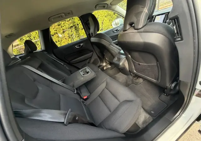 VOLVO XC 60 B4 B Momentum Pro