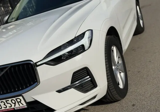 VOLVO XC 60 B4 B Momentum Pro