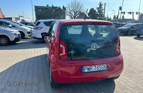 VOLKSWAGEN Up! 
