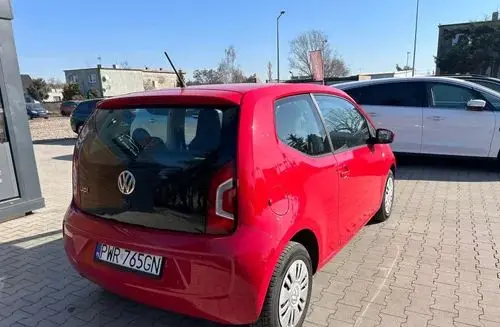 VOLKSWAGEN Up! 