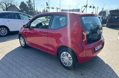 VOLKSWAGEN Up! 