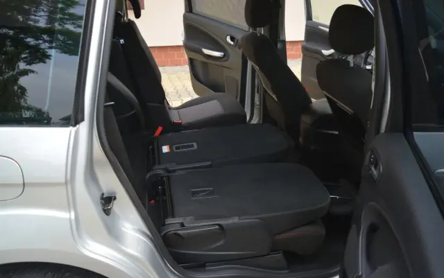 FORD Galaxy 2.0 Trend