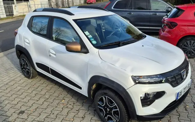 DACIA Spring 27.4kWh Essential