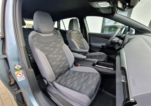 VOLKSWAGEN ID.4 77kWh Pro Performance