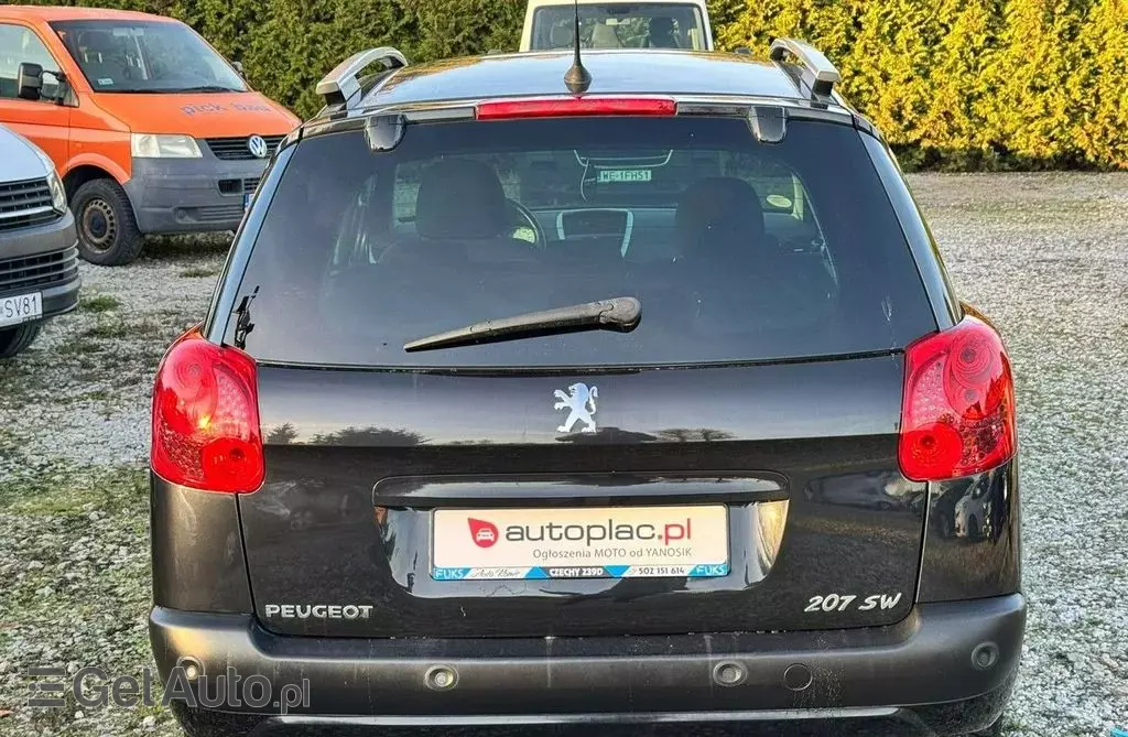 PEUGEOT 207 