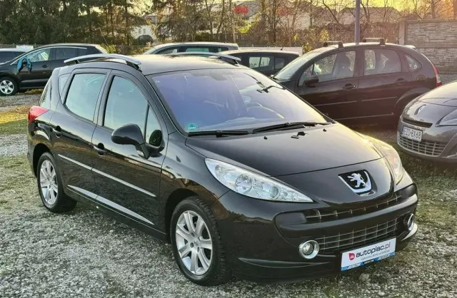 PEUGEOT 207 