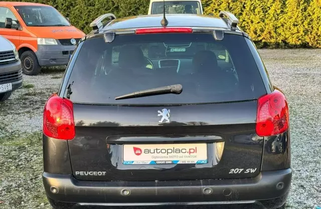 PEUGEOT 207 