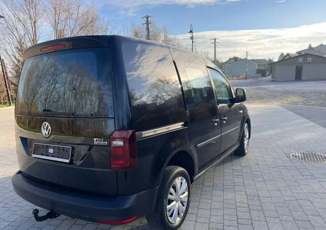 VOLKSWAGEN CADDY/2.0/4X4/ SPROWADZONY na/1 WŁ/FV23%/SERWISOWANY/VW/FORD/OPEL/CITROEN 