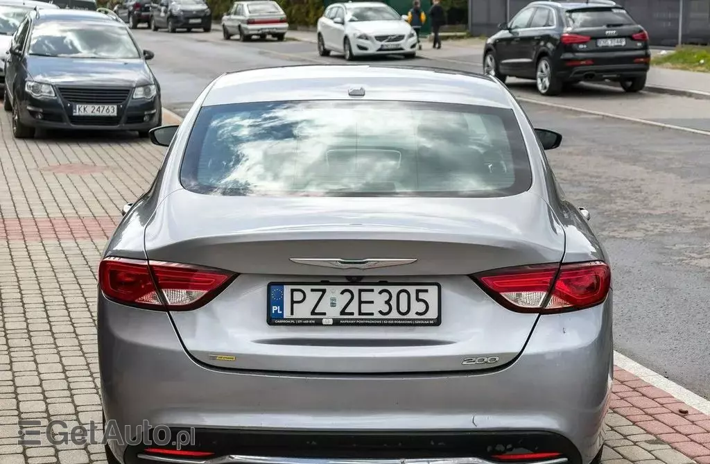 CHRYSLER 200 