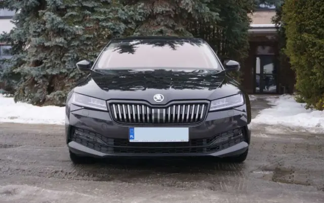SKODA Superb 2.0 TSI 4x4 L&K DSG