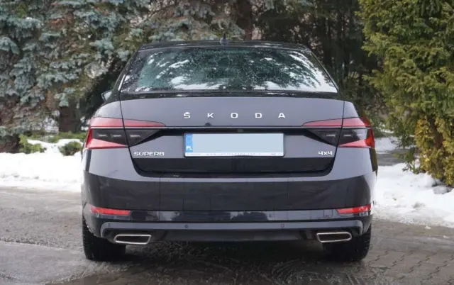 SKODA Superb 2.0 TSI 4x4 L&K DSG