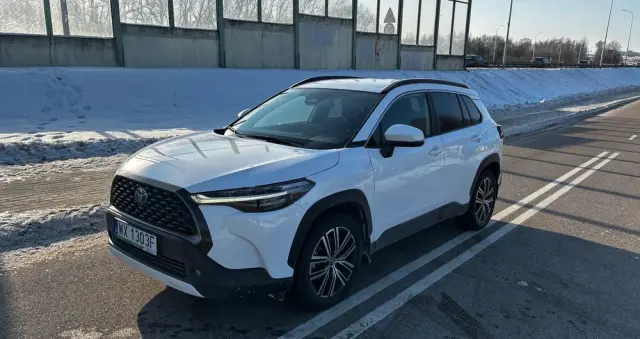 TOYOTA Corolla Cross 2.0 Hybrid Premiere Edition