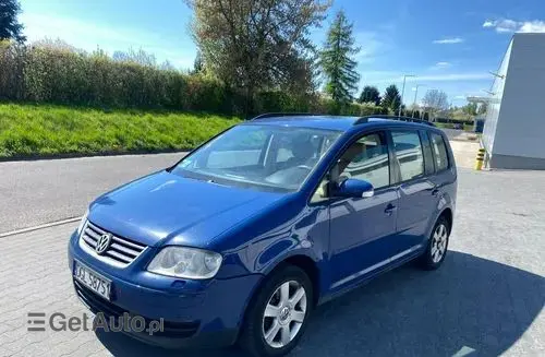 VOLKSWAGEN Touran 