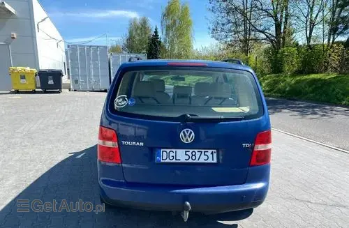 VOLKSWAGEN Touran 