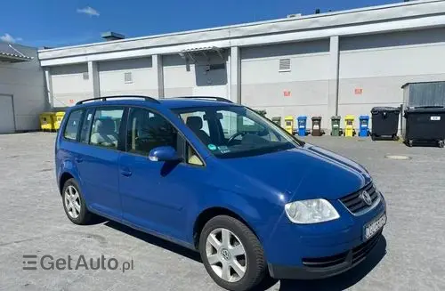 VOLKSWAGEN Touran 
