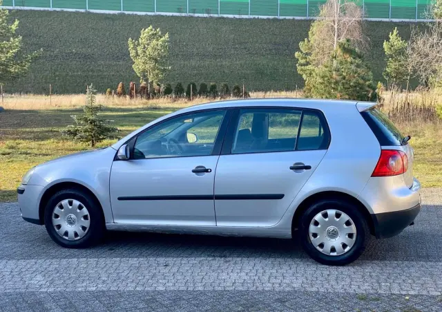 VOLKSWAGEN Golf 1.4 Trendline