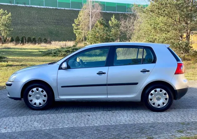 VOLKSWAGEN Golf 1.4 Trendline