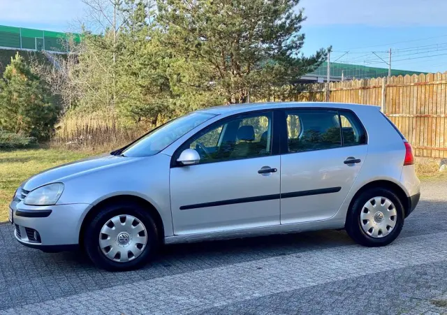 VOLKSWAGEN Golf 1.4 Trendline