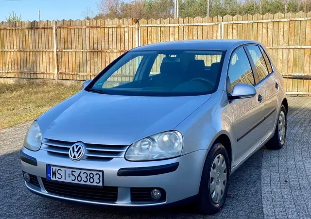 VOLKSWAGEN Golf 1.4 Trendline
