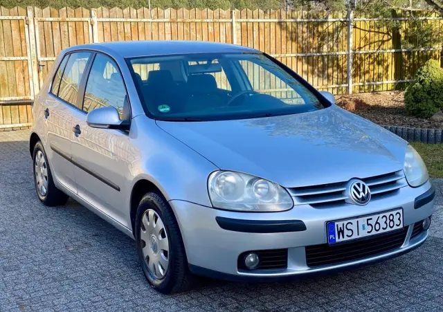 VOLKSWAGEN Golf 1.4 Trendline